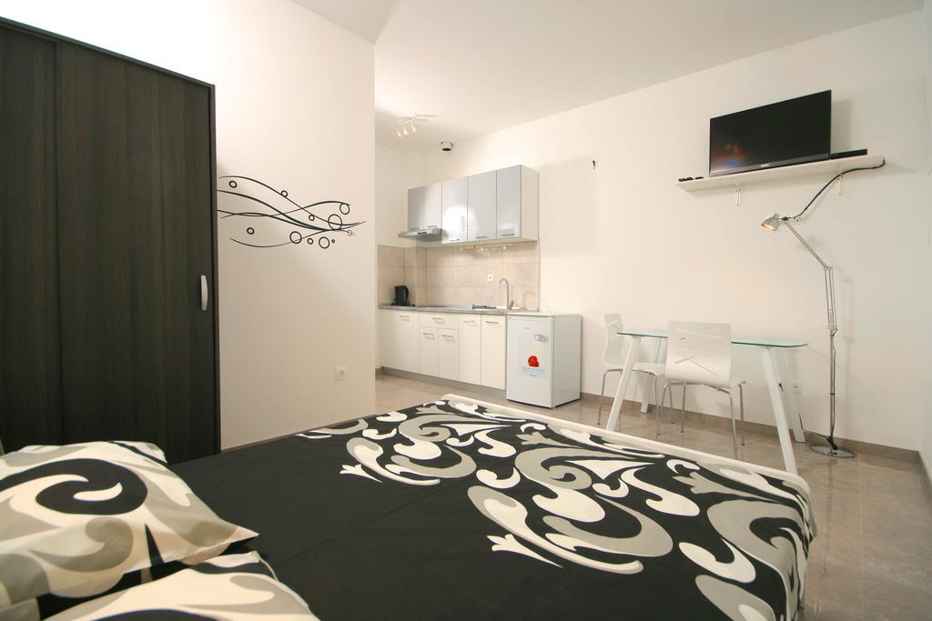 Apartments Parcela Сегет-Враница Экстерьер фото